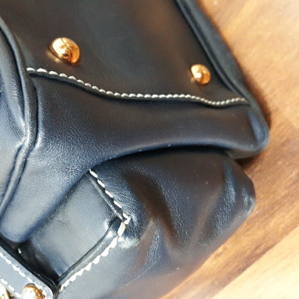 TOD'S Shoulder Leather Zip Pocket Handbag - Picture 9 of 16
